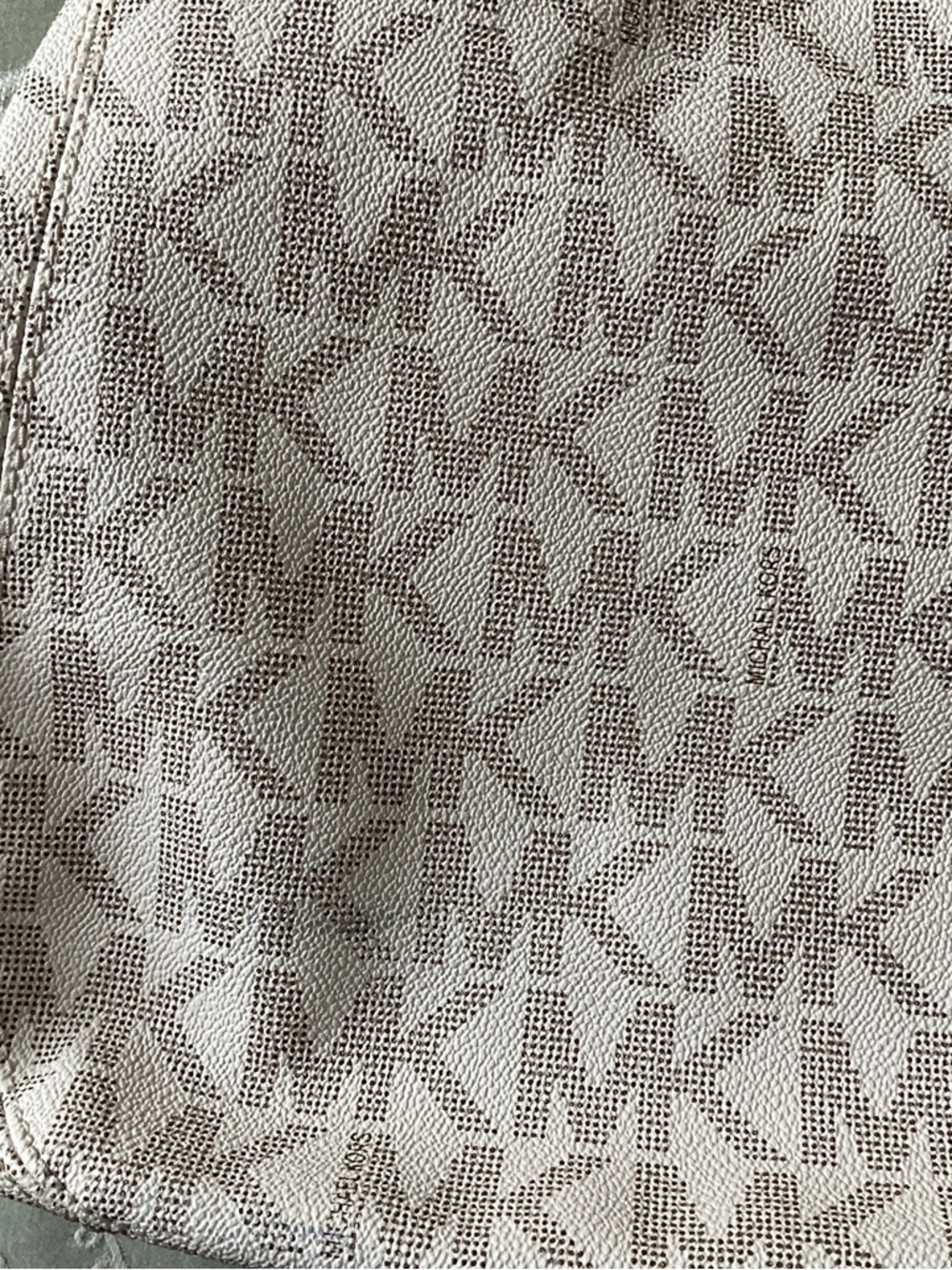 Michael Kors Beige/White Logo Shoulder Hobo with Gold Hardware - Picture 11 of 16